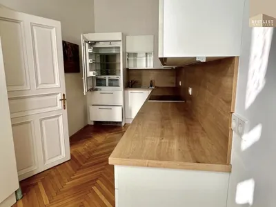 6-Zimmer-Gewerbeimmobilie mieten in Baden – 238 m², € 2.780 – Bild 8 von 17