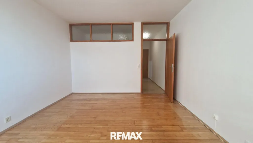 Zentrale Lage: Garconniere mit Loggia und TG-Abstellplatz - Widok 3