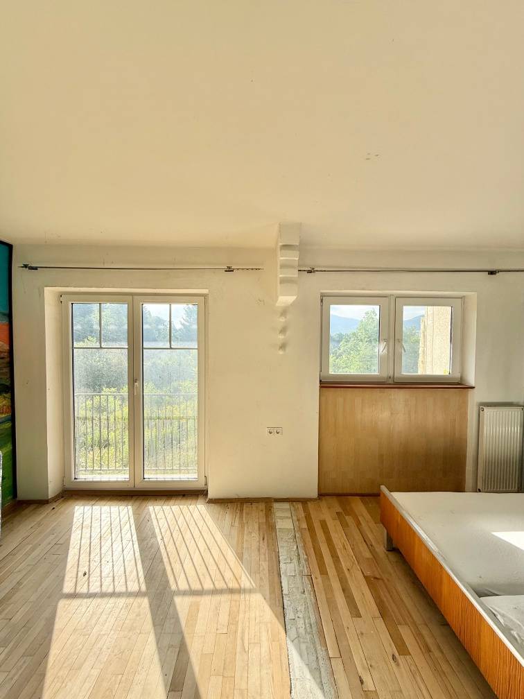 Möblierte Kleinwohnung mit Wörtherseeblick und Balkon zur Saisonmiete – pohled 2