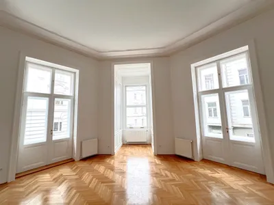 Schöne, geräumige Stilaltbauwohnung Nähe Karlskirche – Bild 2