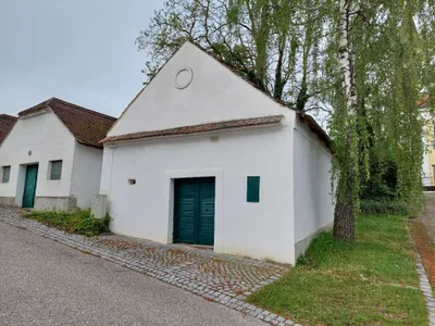 Immobilie kaufen in Hollabrunn – 48 m², € 15.000 – Bild 1 von 10