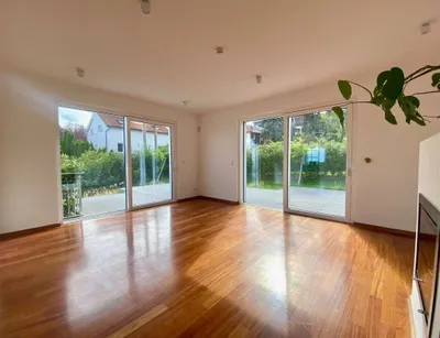7-Zimmer-Haus mieten in Wien – 210 m², € 4.400 – Bild 2 von 15