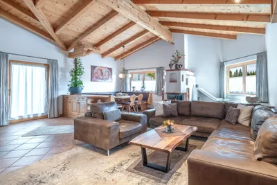 7-Zimmer-Gewerbeimmobilie kaufen in Kitzbühel – 237 m², € 1.385.000 – Bild 4 von 22
