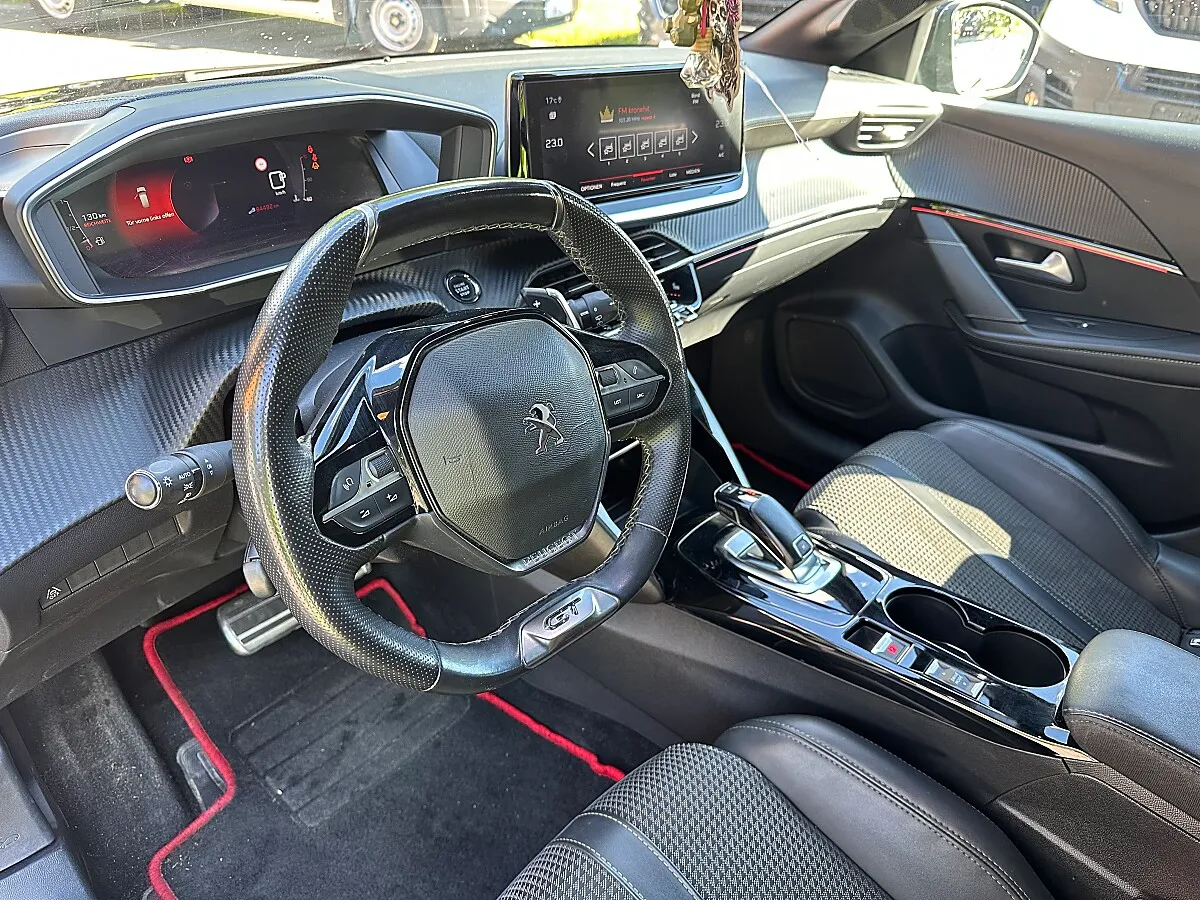 Peugeot 208 GT-Line PureTech 100 S&S EAT8 Aut. – Bild 8
