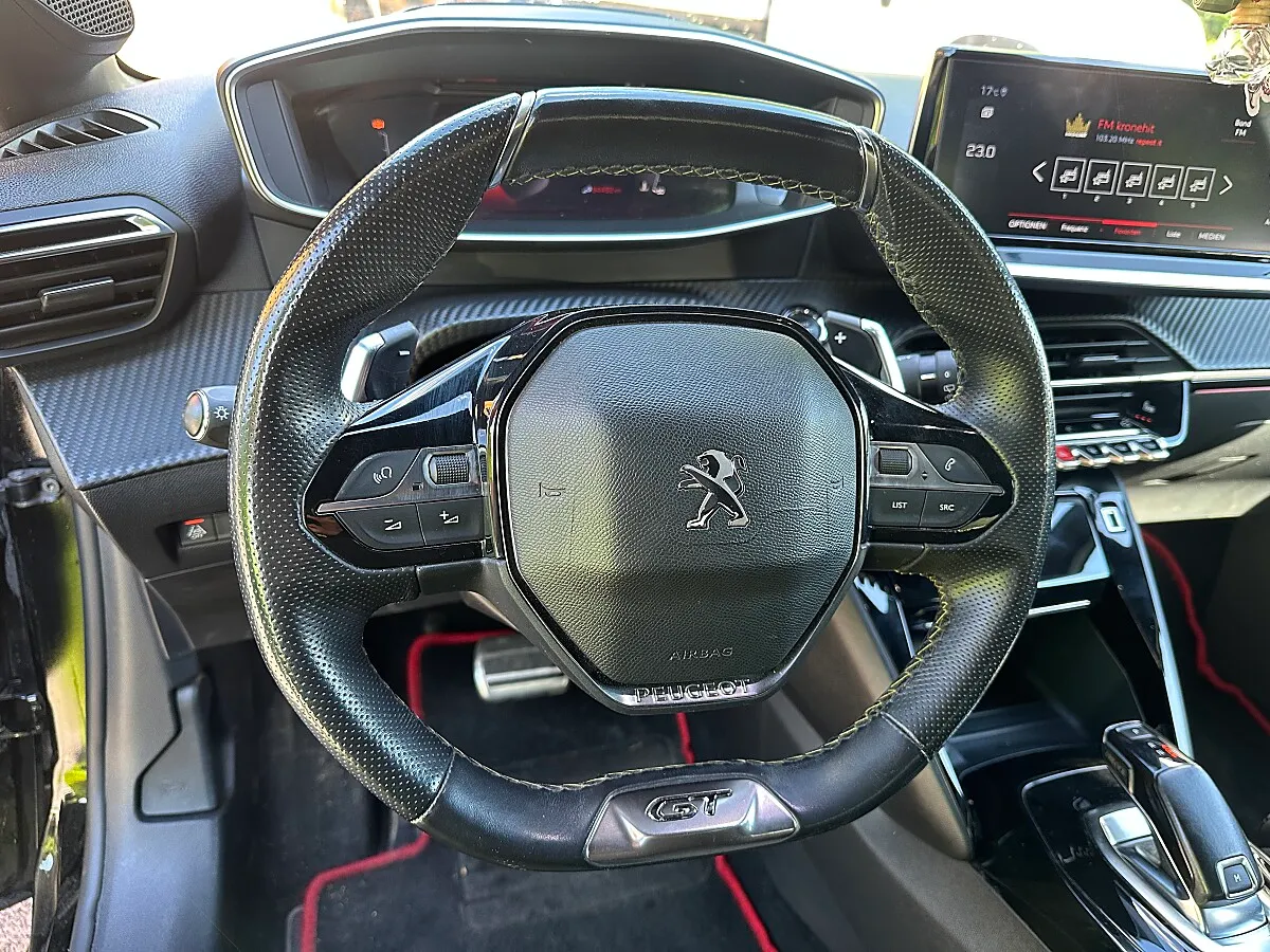 Peugeot 208 GT-Line PureTech 100 S&S EAT8 Aut. – Bild 9