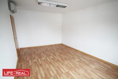 2-Zimmer-Gewerbeimmobilie mieten in Linz – 88 m², € 1.016 – Bild 4 von 12