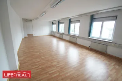 2-Zimmer-Gewerbeimmobilie mieten in Linz – 88 m², € 1.016 – Bild 1 von 12