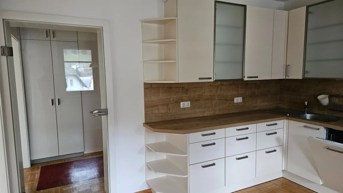 Zentral gelegene Wohnung – pohled 2
