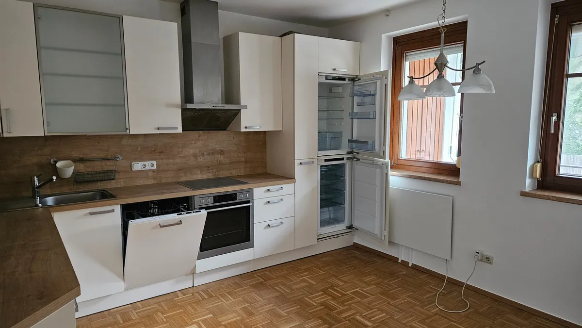 Zentral gelegene Wohnung, Anger