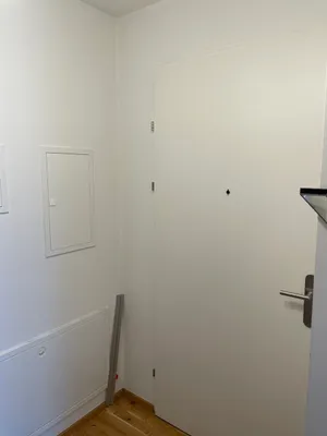 Helle 2 Zimmer Wohnung mit super Verbindung – Bild 2