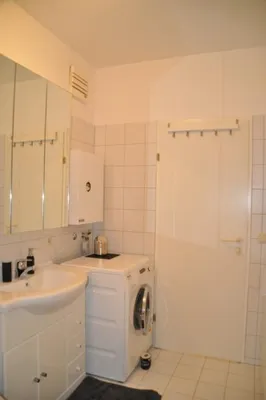 2-Zimmer-Wohnung mieten in Linz – 42 m², € 697 – Bild 9 von 15