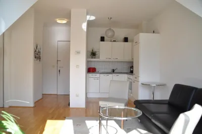 2-Zimmer-Wohnung mieten in Linz – 42 m², € 697 – Bild 3 von 15