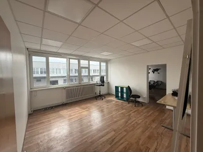 9-Zimmer-Gewerbeimmobilie mieten in Wien – 580 m², € 6.500 – Bild 9 von 13