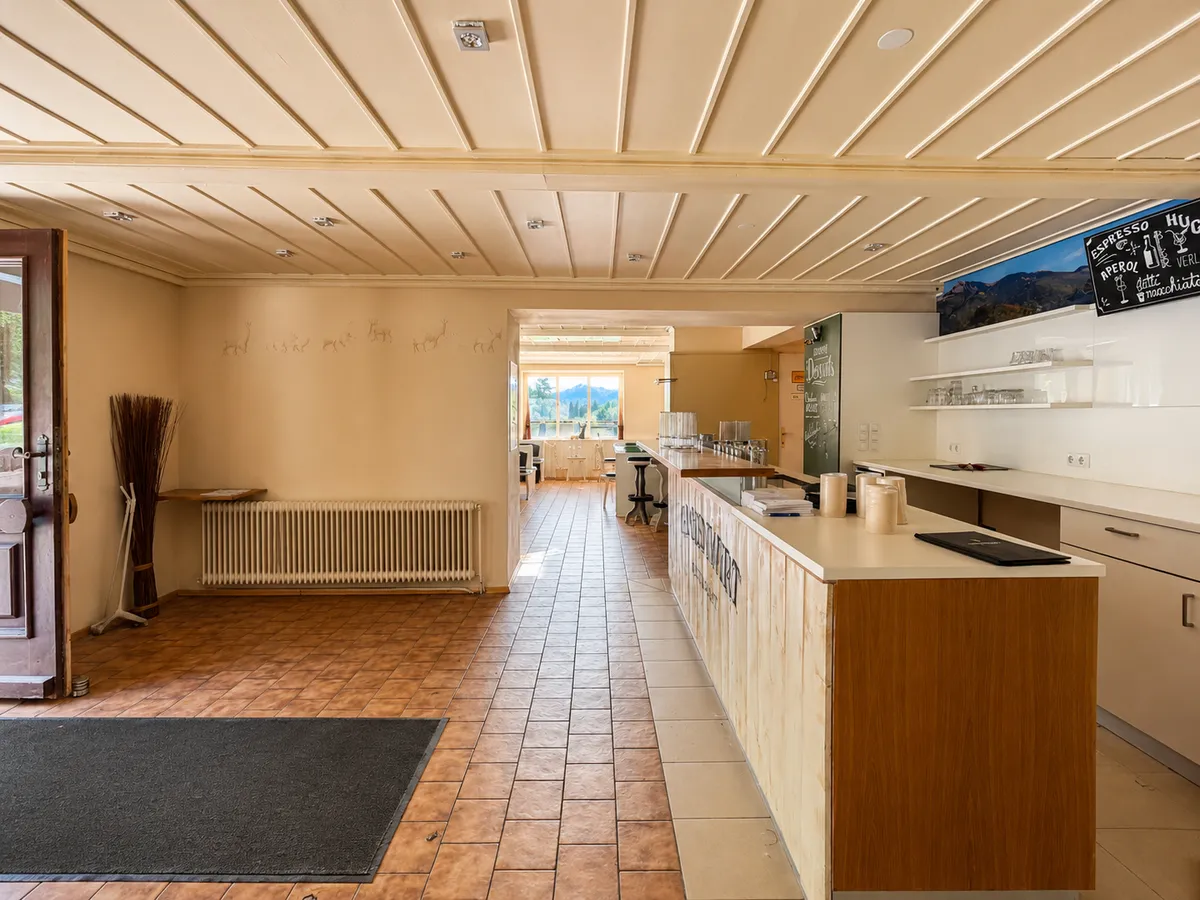 Gimsenwirt St. Gilgen - Gastronomieimmobilie mit 23 Stellplätzen - Ansicht 2