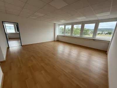 2-Zimmer-Gewerbeimmobilie mieten in Baden – 89 m², € 1.150 – Bild 4 von 6