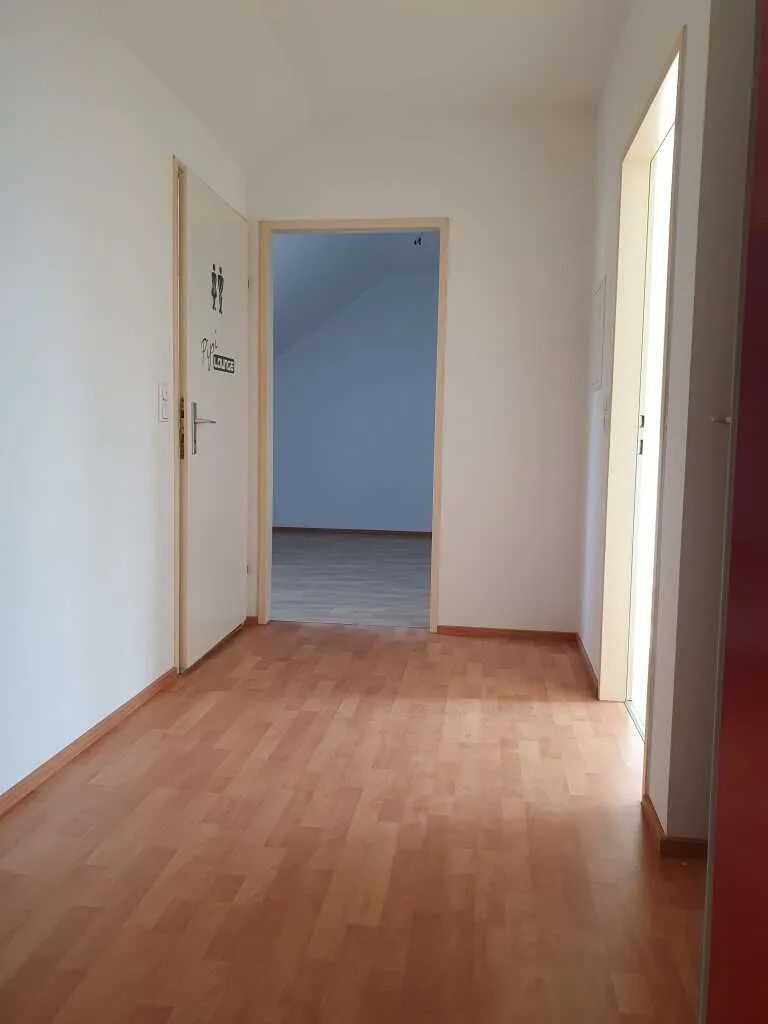 Gemütliche 2-Zimmer-Dachgeschosswohnung - Ansicht 3