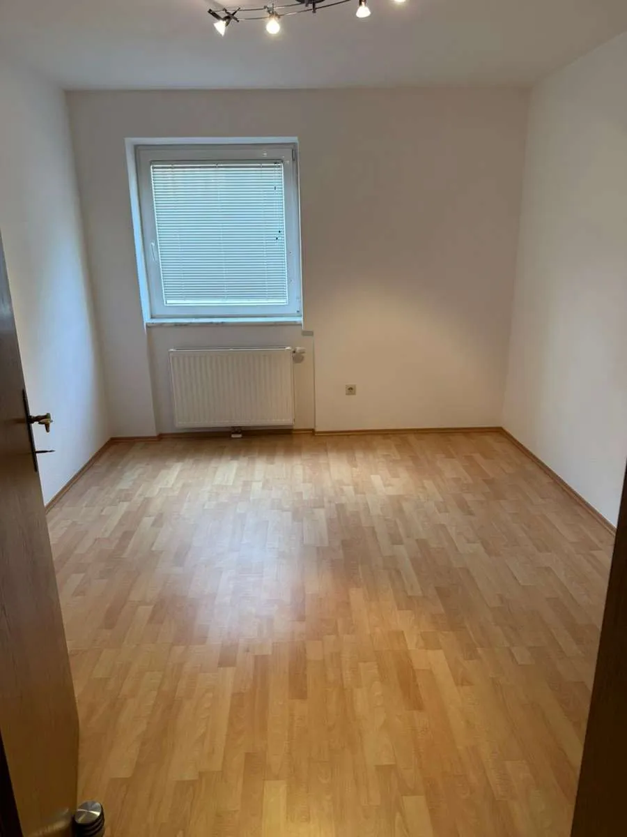 Studenten aufgepasst: Wohnung für 4er WG in Thaur provisionsfrei - Ansicht 3