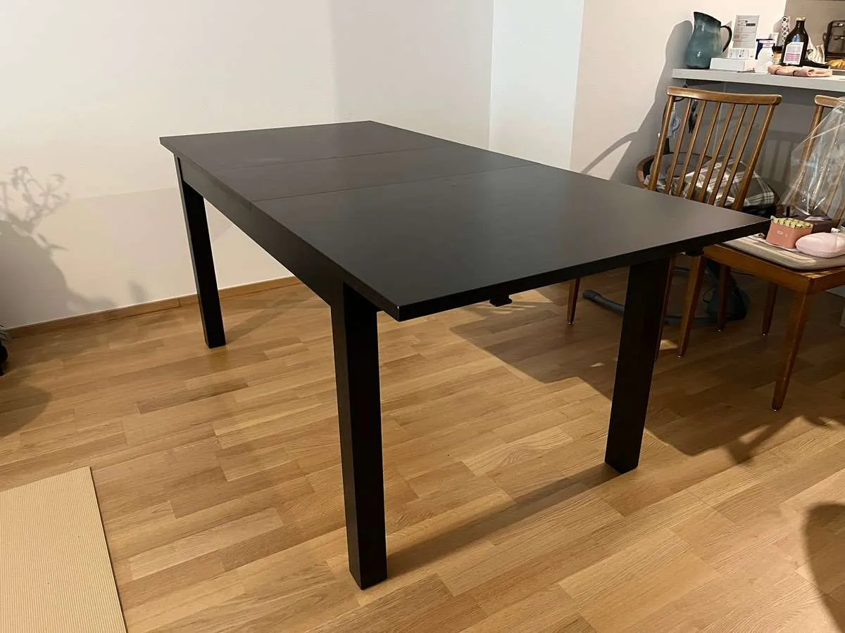 IKEA Esstisch schwarz (ausziehbar!), € 35,- (1180 Wien)