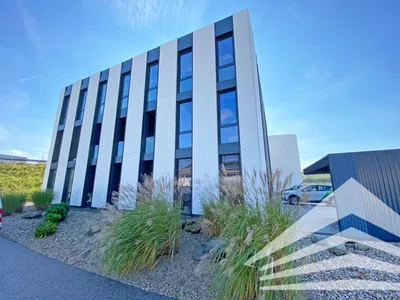 Gewerbeimmobilie mieten in Urfahr-Umgebung – 182 m², € 2.598