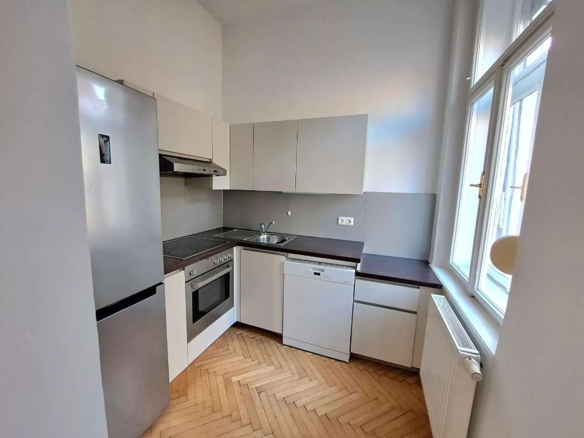 2 Zimmer-Altbauwohnung – pohled 2