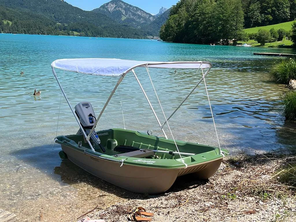 Leichtes Ruderboot Als Beiboot