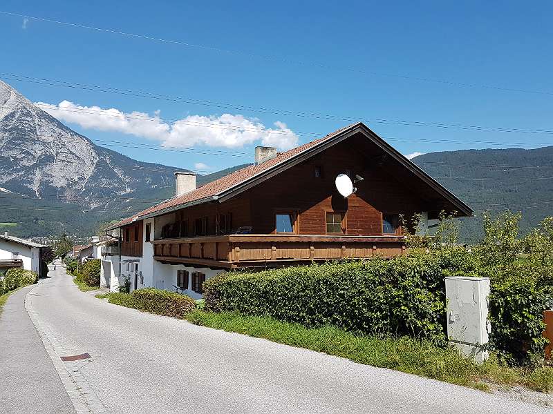 Mehrfamilienhaus in Oberhofen zu verkaufen, 259 m², € 680