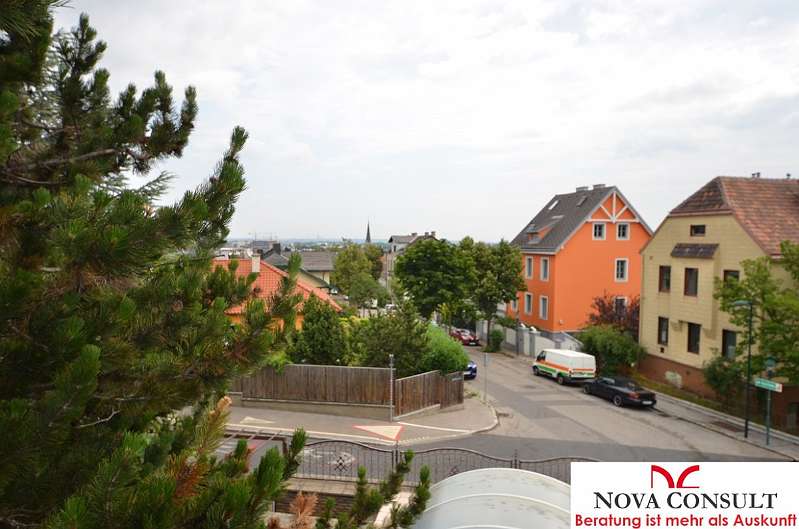 Viel Platz und schöner Ausblick!, 317 m², € 895.000