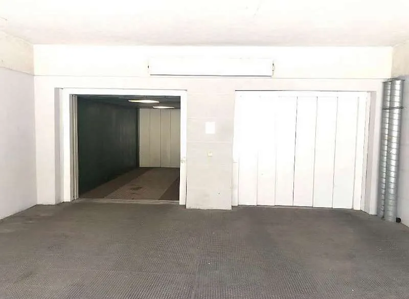 Garagenparkplatz Augasse beim Unizentrum - Ansicht 2