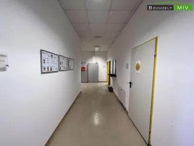 Gewerbeimmobilie mieten in Neunkirchen – 1 071 m², € 9.500 – Bild 42 von 52