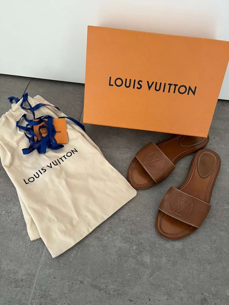 (verkauft) Louis Vuitton Sandalen Sommer Blogger IT-Piece LV Schuhe /  Schlappen Lock it flat mules Gr 41