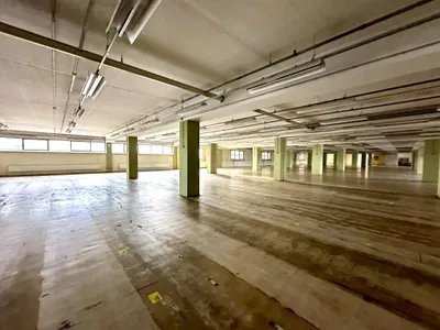 Gewerbeimmobilie mieten in Graz – 3 657 m², € 4
