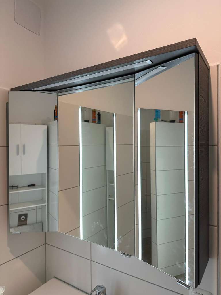 badezimmer spiegel, € 50,- (4600 wels) - willhaben