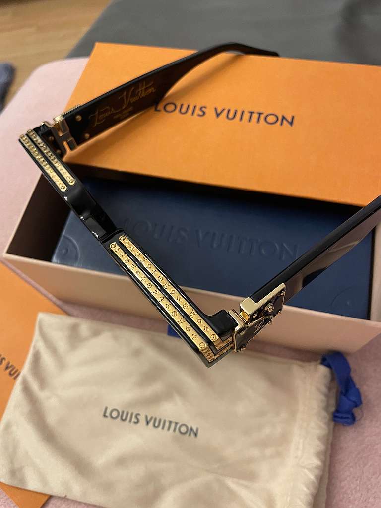 Louis vuitton Sonnenbrille Brille oversize la grande bellezza fullset, €  350,- (5310 Mondsee) - willhaben