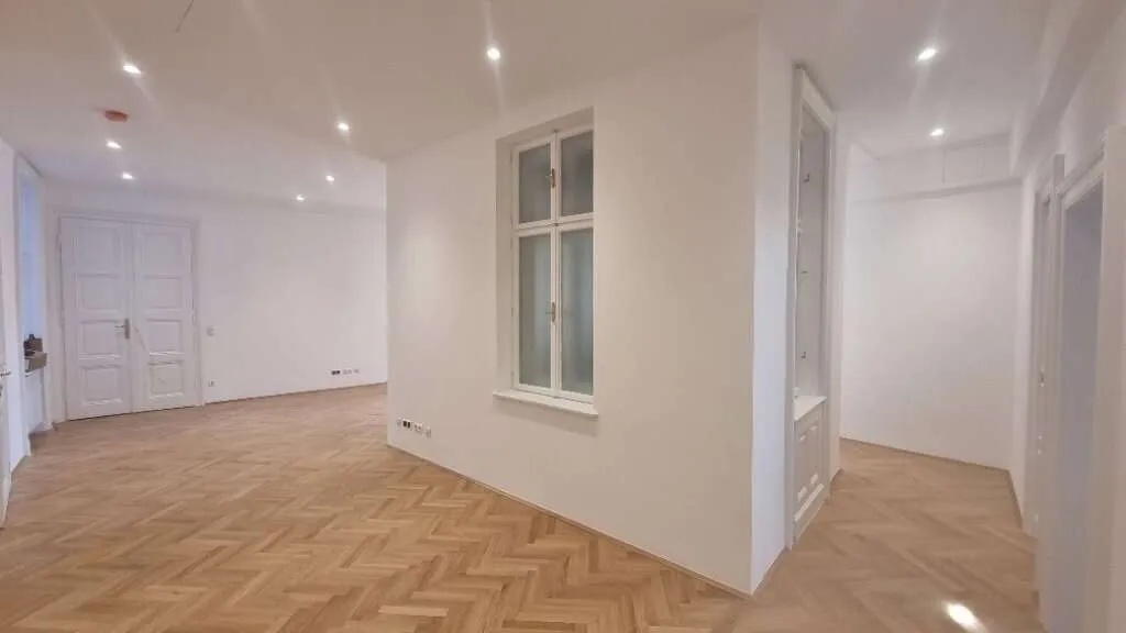 Wahrlich ein traumhaftes Altbaubüro - Vista 3