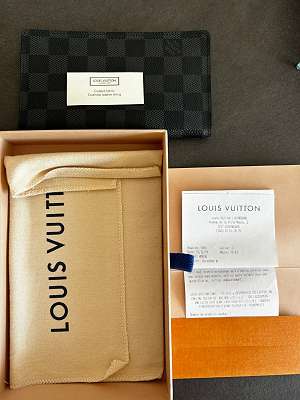 Louis Vuitton Geldbörse Multiple Wallet, € 289,- (1020 Wien) - willhaben