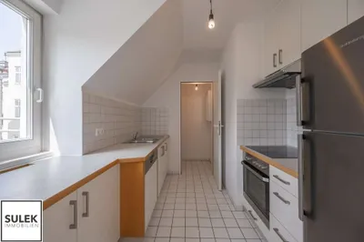 ** Top gepflegte 4 Zimmer Dachgeschoss Wohnung mit Alleinutzung 3er hofseitigen Terrassen - Maisonette Wohnung - Nähe Bahnhof Gersthof ** ab sofort ** – Bild 3