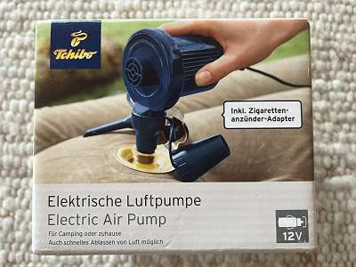 Elektrische Luftpumpe für Schlauchboot, Luftmatratze, Planschbecken  Batteriebetrieb, € 17,- (1070 Wien) - willhaben