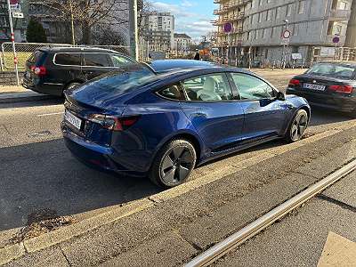 Tesla Model 3 Glasdach Sonnenblende VO&HI, € 110,- (1140 Wien) - willhaben