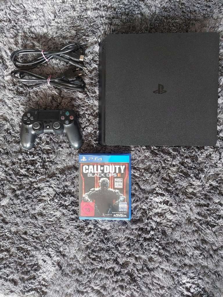 Sony Playstation 4 PS4 + Call of Duty (CUH 2116A)