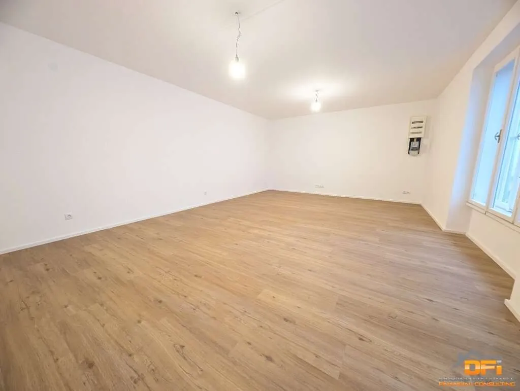 STADTHAUS IN OTTAKRING: 5-Zimmer Hofhaus mit begehbarem Flachdach und Garten/Hof in ruhiger Wohnlage - Widok 2