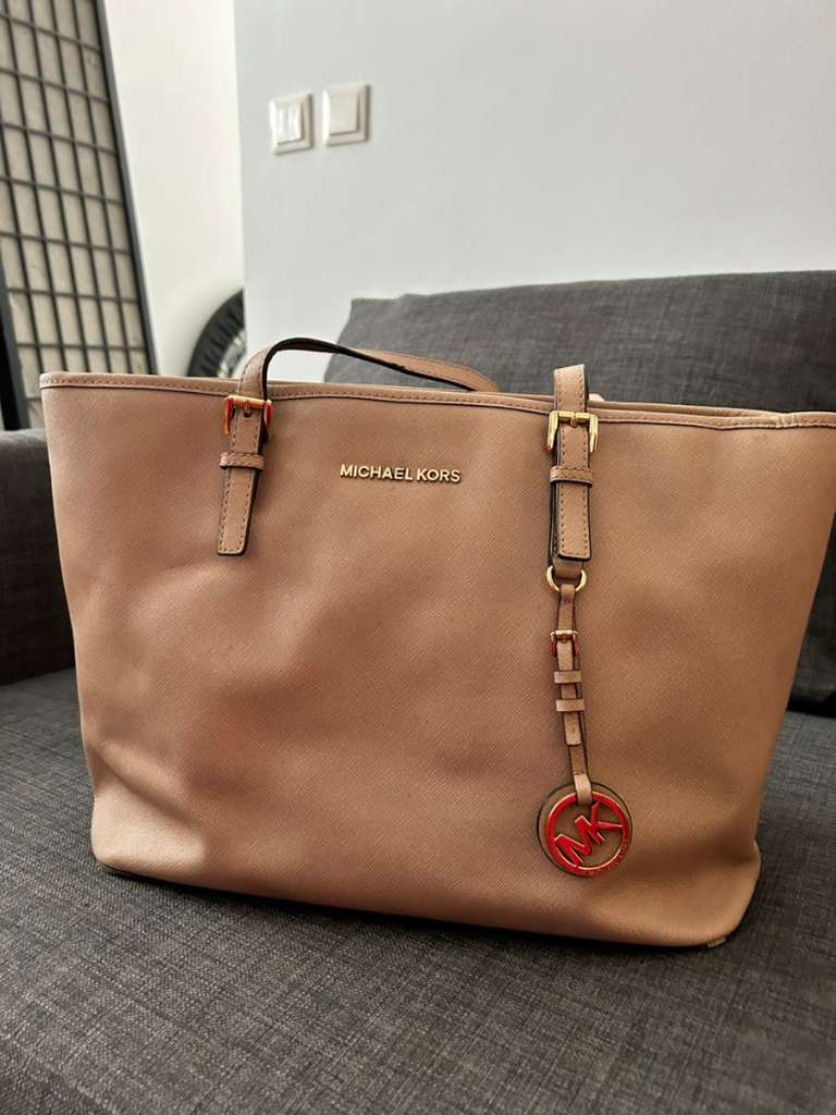 Michael kors hotsell beige tasche