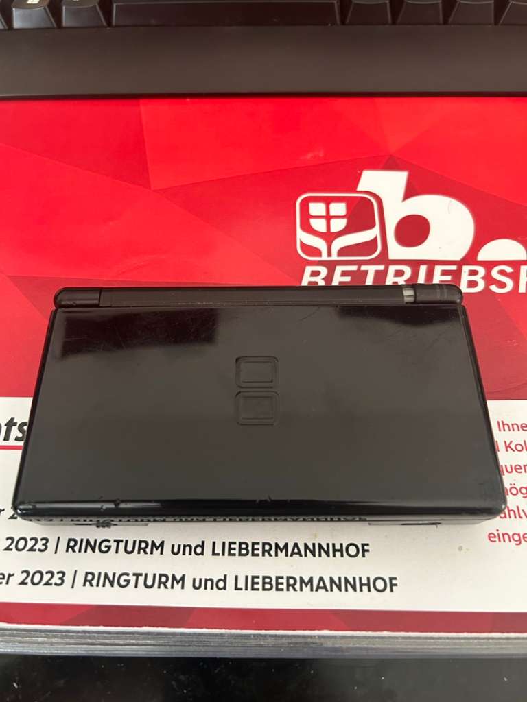 Nintendo DS Lite Schwarz inkl. Ladekabel, € 60,- (1110 Wien) - willhaben