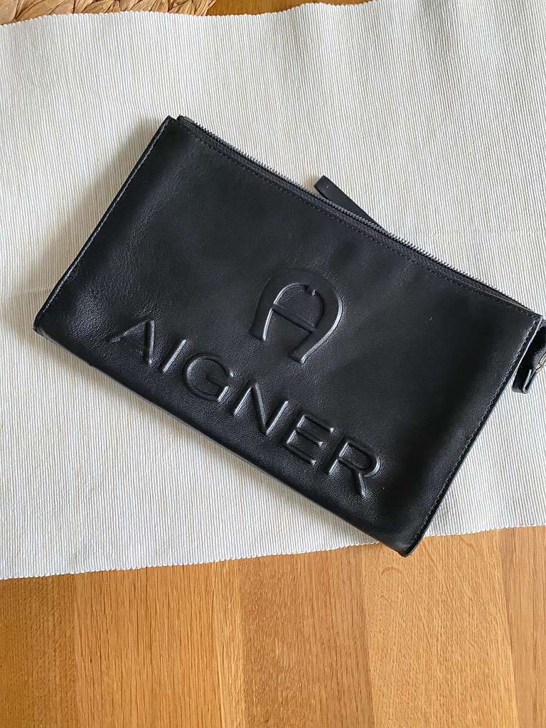 Clutch Aigner