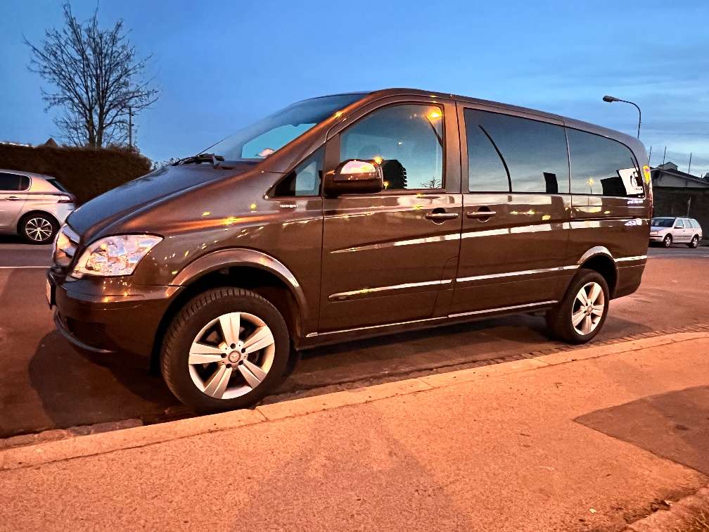 Mercedes-Benz Viano Trend lang 2,2 CDI 4MATIC Automatik / unfallfrei ...