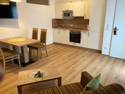 2-Zimmer-Wohnung mieten in Imst – 38 m², € 790 – Bild 1 von 4