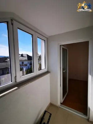 3-Zimmer-Wohnung mieten in Baden – 93 m², € 1.045 – Bild 2 von 12
