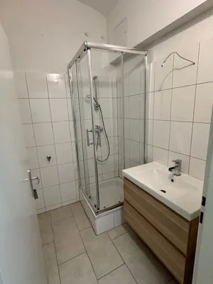 5-Zimmer-Immobilie mieten in Wien – 120 m², € 837 – Bild 10 von 11