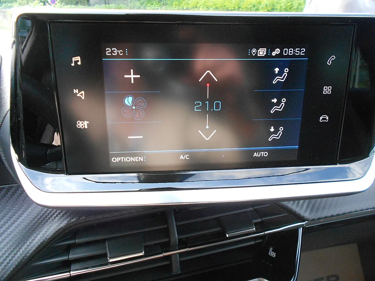 Peugeot 2008 1.5 BlueHDi 110 Active Pack (EURO 6d) – Bild 7