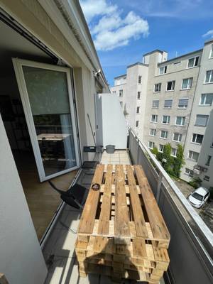 2 Zimmer Wohnung 9. Bezirk 2 Balkone für JULI, AUGUST, SEPTEMBER – Bild 3