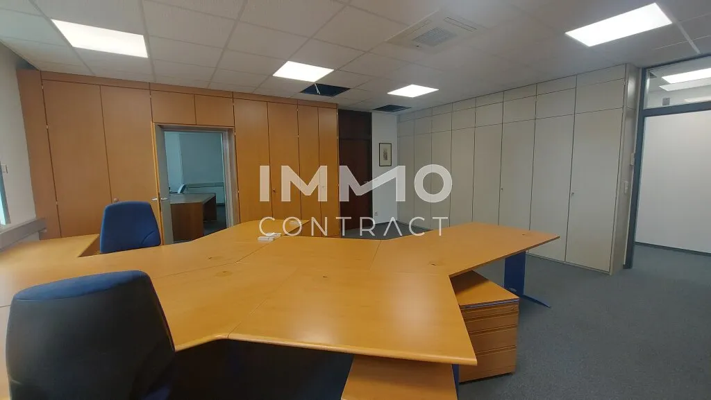 Großzügiges Büro 400m² mit Klimaanlage, Aufzug & Stadtblick in Krems - top Lage! – pohled 2